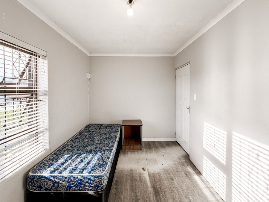 4 Bedroom Property for Sale in Levallia Western Cape